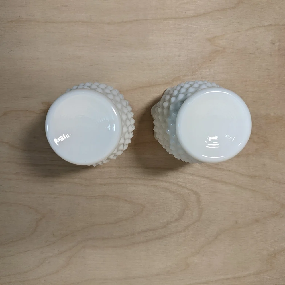2 *flawed Vintage Fenton Hobnail Milk Glass 3 1/2" Mini Bud Vases - Picture 7 of 9